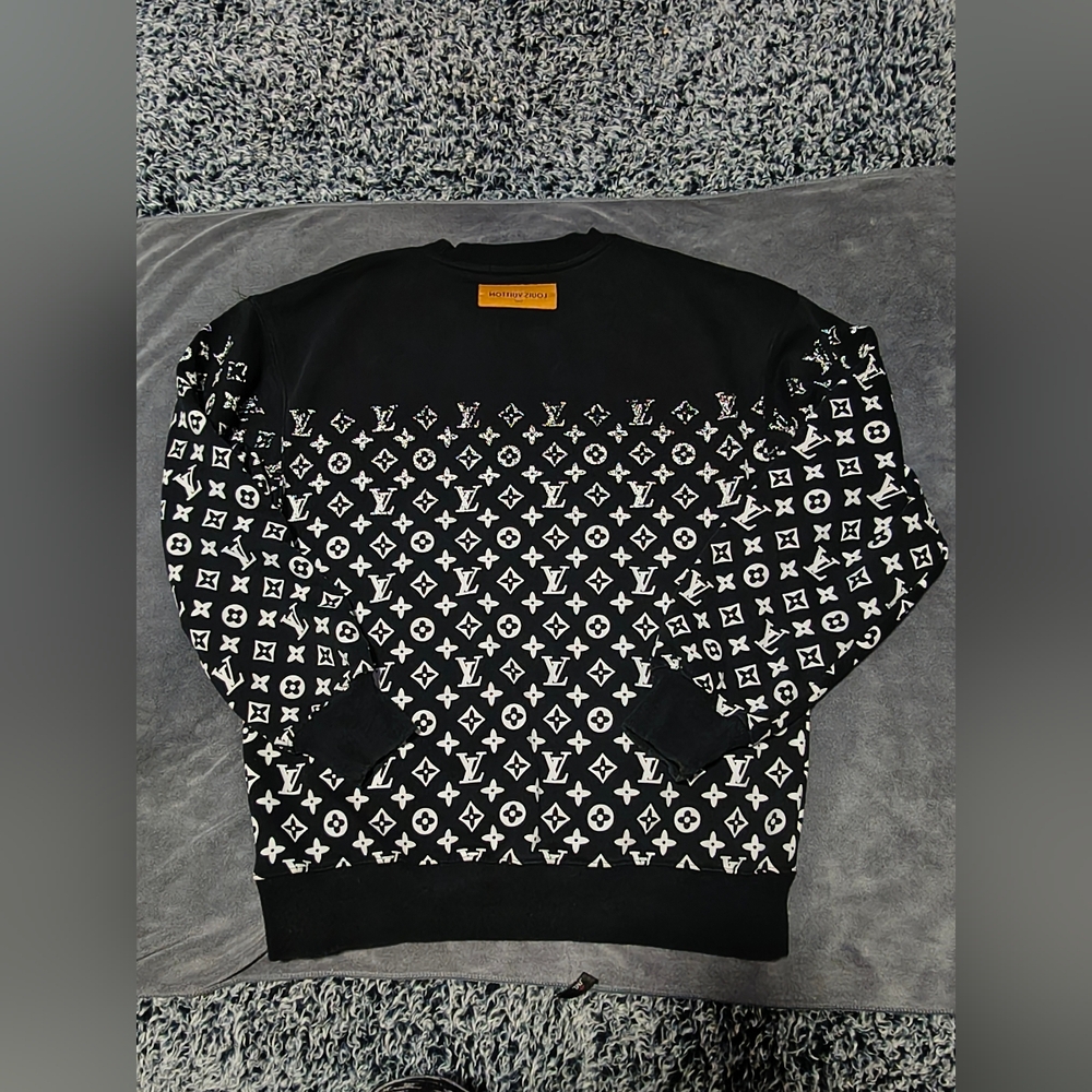 Men's Black Designer Sweater - Picture 6 of 9
